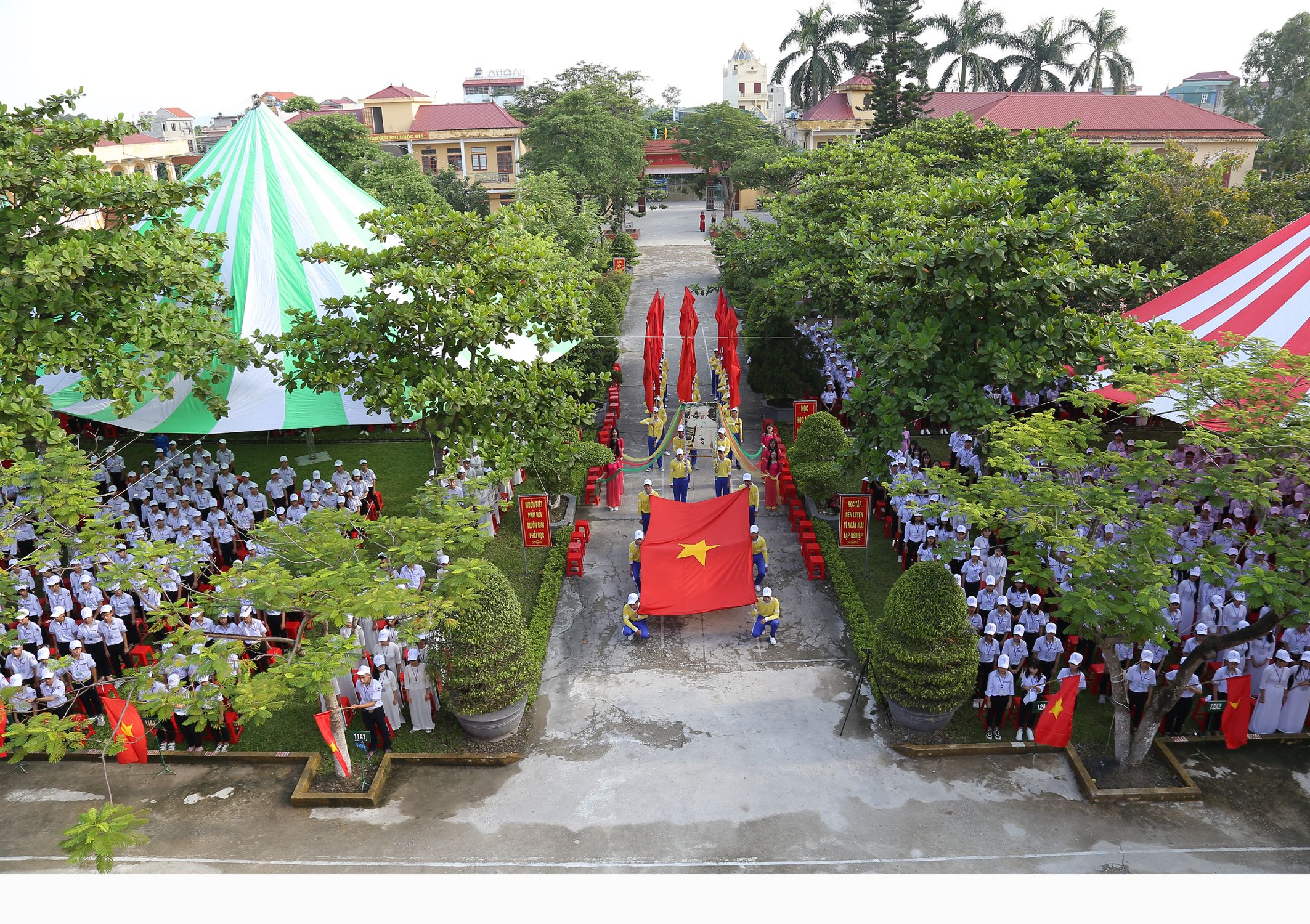 https://thptmytho.ninhbinh.edu.vn/wp-content/uploads/2026/05/niem-vui-nguoi-gieo-hat-2019-6.jpg